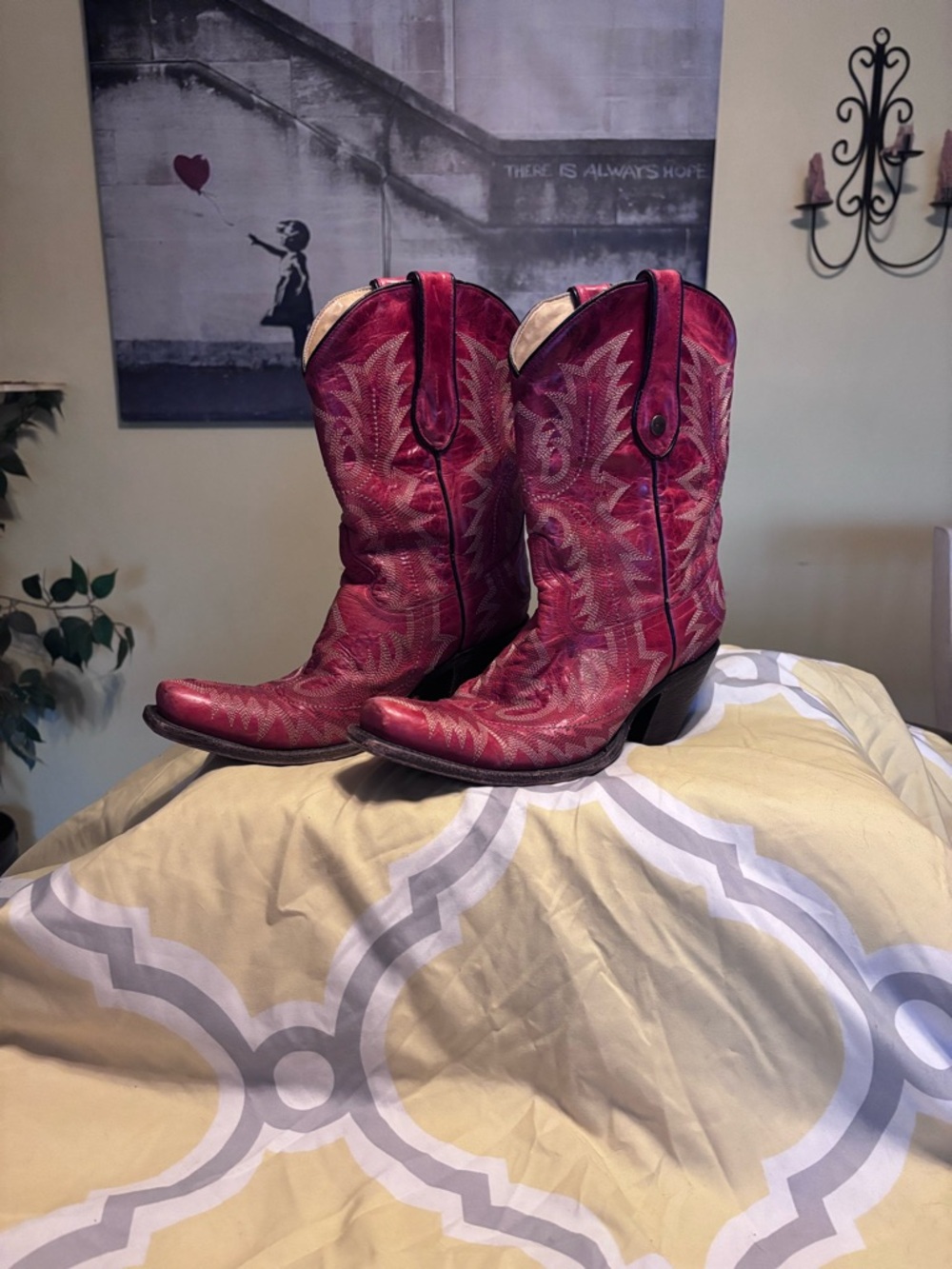 Women’s Red Embroidered Western Cowboy Boots